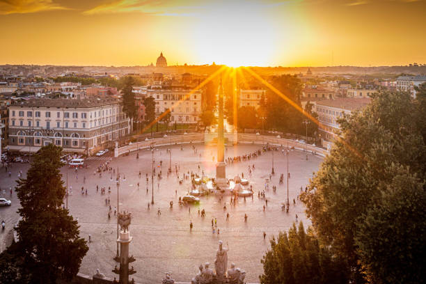 Zicht op de Piazza del Popolo vanaf Terrazza del Pincio. Rome. Italië stock photo