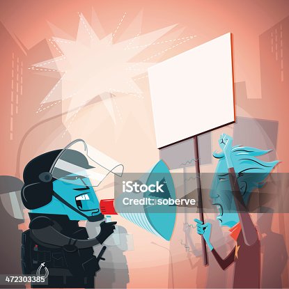 istock Angry Cop 472303385