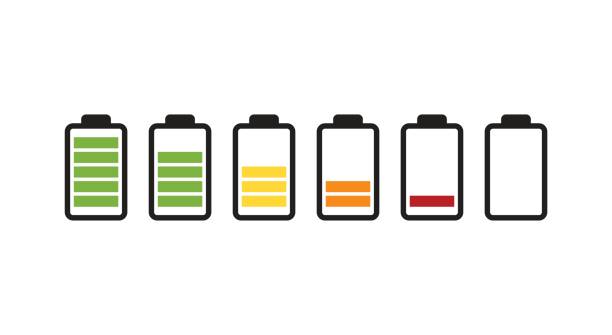 ilustraciones, imágenes clip art, dibujos animados e iconos de stock de acabando el icono de carga de batería - batería