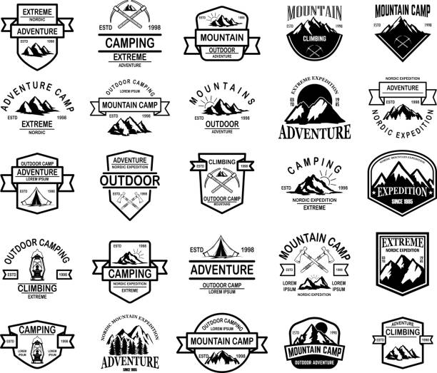 山キャンプ、屋外の冒険のエンブレムの大きなセット。紋章、記号、ラベルのデザイン要素です。ベクトル図 - アウトドア点のイラスト素材／クリップアート素材／マンガ素材／アイコン素材