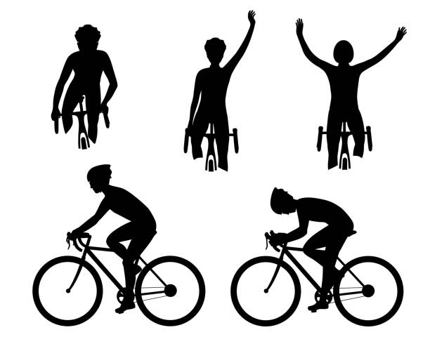 ilustraciones, imágenes clip art, dibujos animados e iconos de stock de silueta ciclista en conjunto de acción. motociclista en una carrera de bicicletas desde un lado, delante. competición, victoria en el deporte. colección de ilustraciones vectoriales aisladas en blanco - peloton