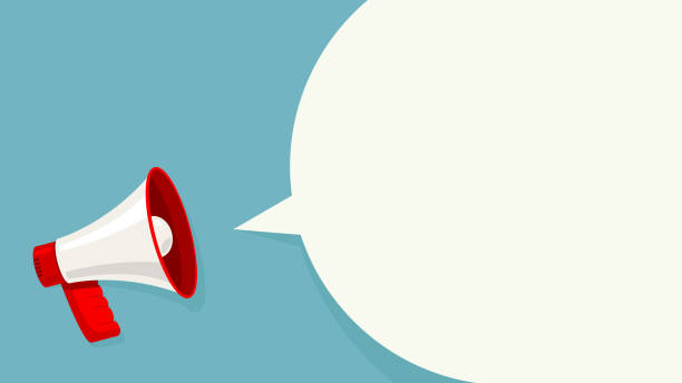 ilustraciones, imágenes clip art, dibujos animados e iconos de stock de burbuja de megáfono blanco para el concepto de marketing en redes sociales. vector de anunciar para la comercialización - megaphone