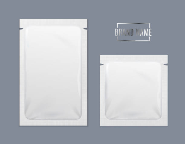 realistis rinci 3d putih pakai foil sachet set. vektor - paket kemasan ilustrasi stok