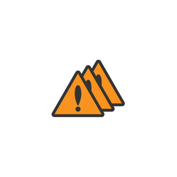 검은 느낌표가 있는 세 개의 주황색 삼각형. 여러 반복 실수 기호. 경고 아이콘입니다. - mary mara stock illustrations