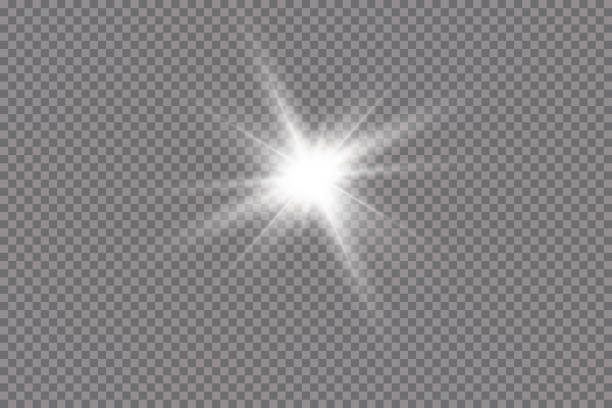 ilustrações, clipart, desenhos animados e ícones de a luz de incandescência branca explode em um fundo transparente. com ray. sol de brilho transparente, flash brilhante. o centro de um flash brilhante. - flare
