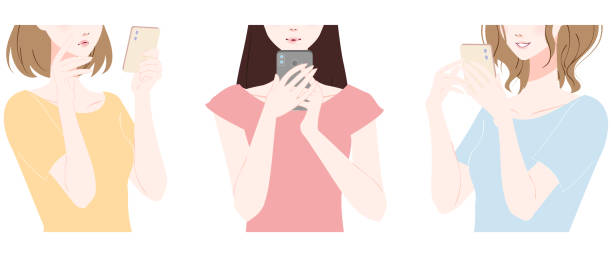 スマートフォンを見る女性 - スマホ　女性　日本人点のイラスト素材／クリップアート素材／マンガ素材／アイコン素材