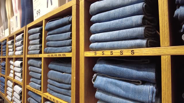Jeans in the fashion store