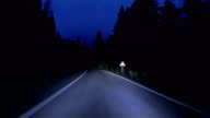 istock Night Mountain Road - 4K Resolution 903509070